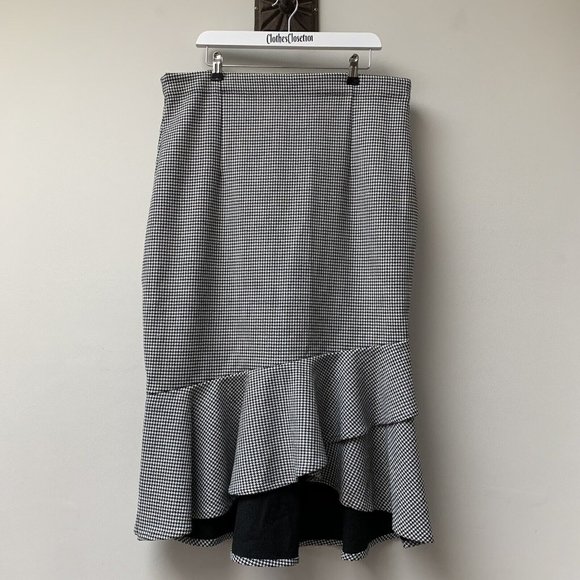 Marks and Spencer Dresses & Skirts - Marks & Spencer Midi Skirt Size UK 18 Houndstooth Asymmetrical Hem Thick Heavy